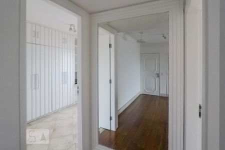 Corredor de apartamento para alugar com 2 quartos, 65m² em Vila Mariana, São Paulo