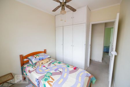 Casa à venda com 350m², 5 quartos e 3 vagas Casa à venda com 350m², 5 quartos e 3 vagasQuarto 3