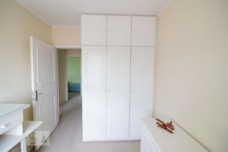 Casa à venda com 350m², 5 quartos e 3 vagas Casa à venda com 350m², 5 quartos e 3 vagasQuarto 2