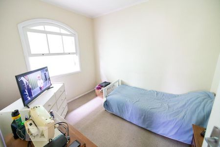 Casa à venda com 350m², 5 quartos e 3 vagas Casa à venda com 350m², 5 quartos e 3 vagasQuarto 4