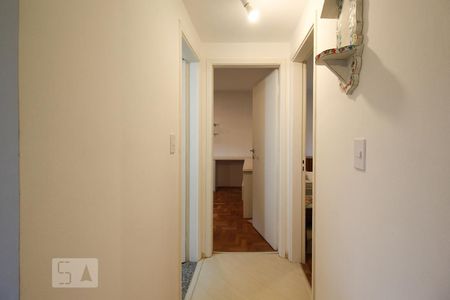 Corredor de apartamento para alugar com 2 quartos, 65m² em Indianópolis, São Paulo