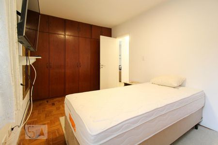 Quarto 1  de apartamento para alugar com 2 quartos, 65m² em Indianópolis, São Paulo