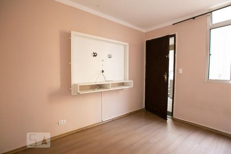 Sala de apartamento para alugar com 2 quartos, 48m² em Conjunto Residencial José Bonifácio, São Paulo