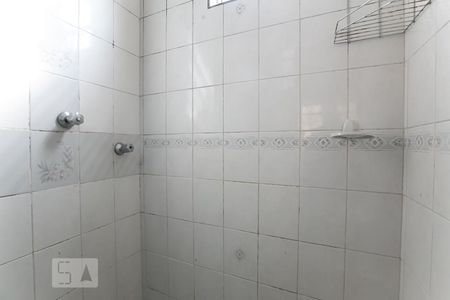 Apartamento para alugar com 48m², 2 quartos e 1 vagaDetalhe banheiro