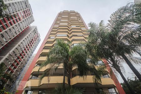 Apartamento para alugar com 115m², 3 quartos e 1 vagaFachada