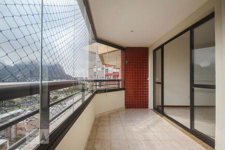 Varanda de apartamento para alugar com 3 quartos, 115m² em Barra da Tijuca, Rio de Janeiro