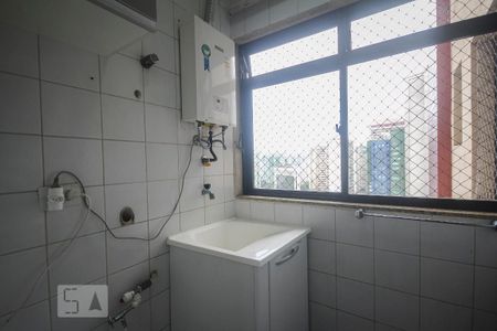 Apartamento para alugar com 115m², 3 quartos e 1 vagaÁrea de Serviço