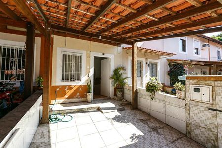 Casa de condomínio à venda com 110m², 2 quartos e 1 vaga Casa de condomínio à venda com 110m², 2 quartos e 1 vagaGaragem