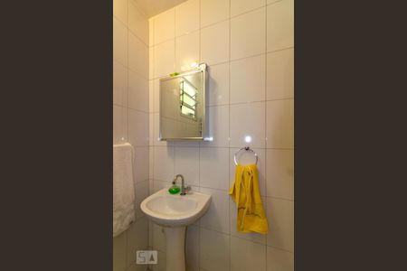 Casa à venda com 180m², 3 quartos e 2 vagasBanheiro Edícula