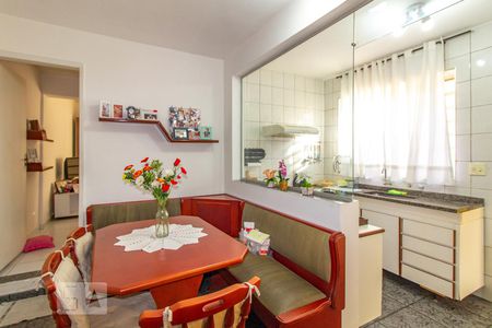 Casa à venda com 180m², 3 quartos e 2 vagasCozinha Edícula