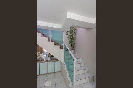 Sala de casa à venda com 3 quartos, 180m² em Vila Moreira, São Paulo