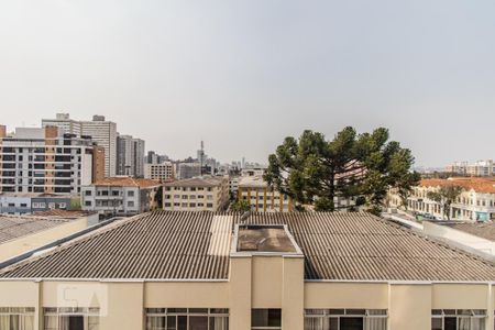 Vista da Sala de kitnet/studio para alugar com 1 quarto, 33m² em Rebouças, Curitiba