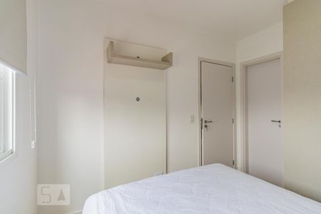 Quarto Suíte de kitnet/studio para alugar com 1 quarto, 33m² em Rebouças, Curitiba