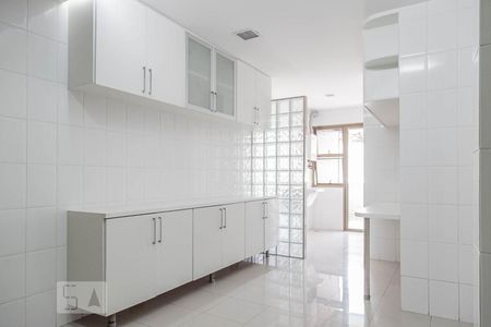 Apartamento para alugar com 350m², 3 quartos e 4 vagasCozinha 