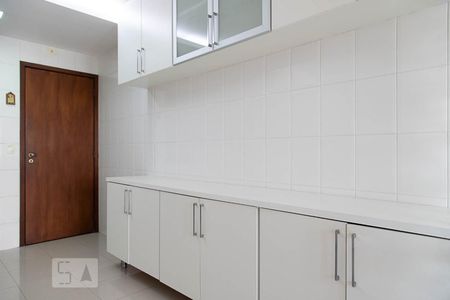 Apartamento para alugar com 350m², 3 quartos e 4 vagasCozinha 