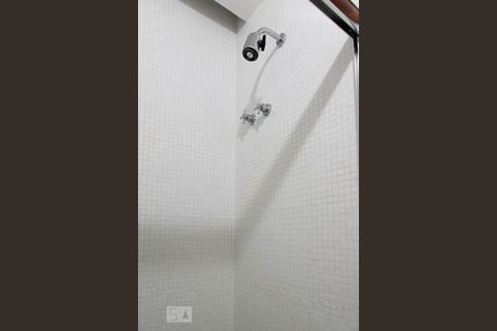 Apartamento para alugar com 350m², 3 quartos e 4 vagasBanheiro da suíte 3