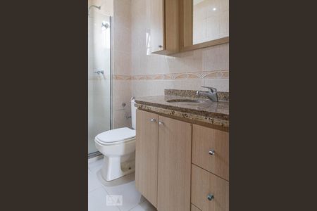 Apartamento para alugar com 350m², 3 quartos e 4 vagasBanheiro da suíte 1