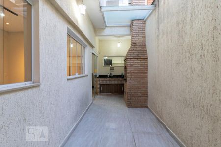 Casa à venda com 220m², 3 quartos e 2 vagas Casa à venda com 220m², 3 quartos e 2 vagasChurrasqueira