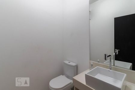 Casa à venda com 220m², 3 quartos e 2 vagas Casa à venda com 220m², 3 quartos e 2 vagasLavabo