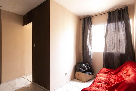 Sala de apartamento para alugar com 2 quartos, 47m² em Conjunto Residencial José Bonifácio, São Paulo