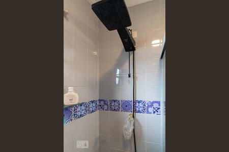 Casa à venda com 146m², 3 quartos e 2 vagasChuveiro