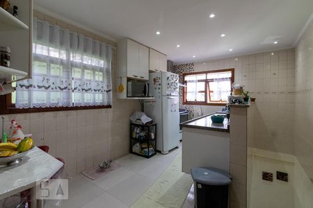 Casa à venda com 146m², 3 quartos e 2 vagasCozinha