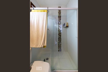 Casa à venda com 146m², 3 quartos e 2 vagasBanheiro da Suíte