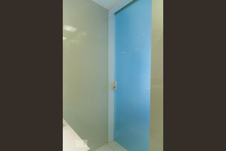 Studio para alugar com 35m², 1 quarto e 1 vaga Studio para alugar com 35m², 1 quarto e 1 vagaBanheiro