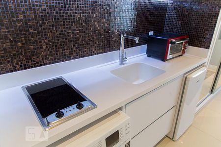 Studio para alugar com 35m², 1 quarto e 1 vaga Studio para alugar com 35m², 1 quarto e 1 vagaCozinha