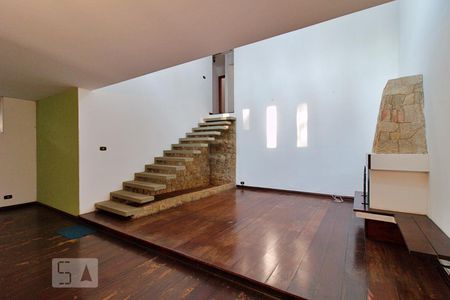 Sala de casa à venda com 3 quartos, 250m² em Vila Inah, São Paulo