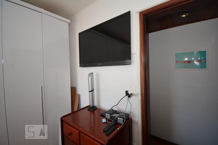 Apartamento à venda com 85m², 3 quartos e 2 vagasQuarto 2