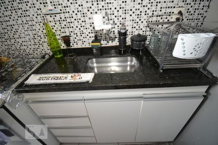 Apartamento à venda com 85m², 3 quartos e 2 vagasCozinha e Área de Serviço´- Armários