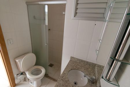 Banheiro de apartamento para alugar com 1 quarto, 32m² em Norte (águas Claras), Brasília