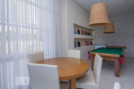 Apartamento para alugar com 68m², 2 quartos e 1 vagaÁrea comum - Salão de jogos