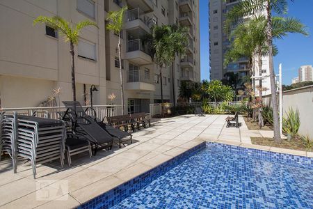 Apartamento para alugar com 68m², 2 quartos e 1 vagaÁrea comum - Piscina