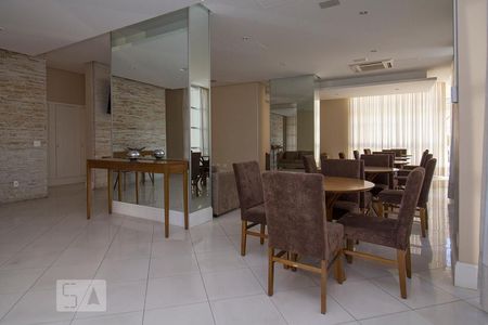 Apartamento para alugar com 68m², 2 quartos e 1 vagaÁrea comum - Salão de festas