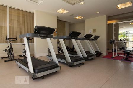 Apartamento para alugar com 68m², 2 quartos e 1 vagaÁrea comum - Academia