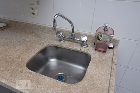 Apartamento para alugar com 68m², 2 quartos e 1 vagaDetalhe cozinha