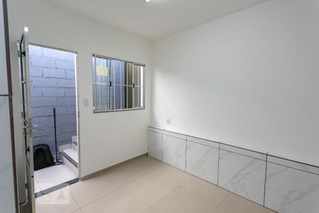 Cozinha de kitnet/studio para alugar com 1 quarto, 15m² em Concórdia, Belo Horizonte