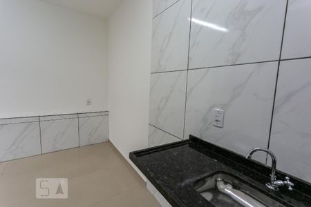 Cozinha de kitnet/studio para alugar com 1 quarto, 15m² em Concórdia, Belo Horizonte
