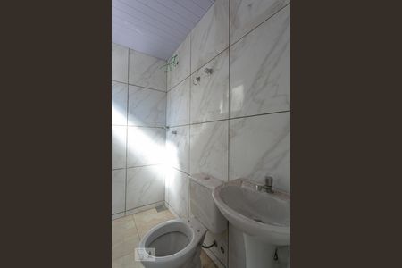 Banheiro de kitnet/studio para alugar com 1 quarto, 36m² em Concórdia, Belo Horizonte