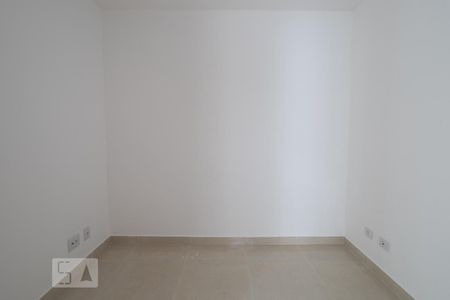 Quarto 2 de apartamento para alugar com 2 quartos, 47m² em Vila Invernada, São Paulo