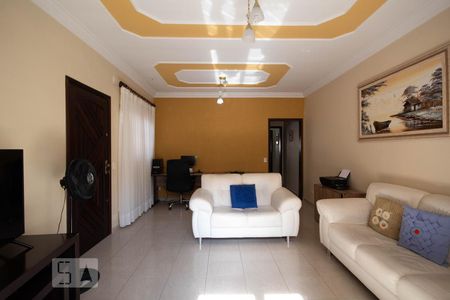 Sala de casa à venda com 4 quartos, 245m² em Vila Osasco, Osasco