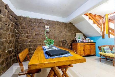 Casa à venda com 110m², 3 quartos e 1 vagaSala