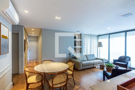 Sala de apartamento para alugar com 2 quartos, 81m² em Vila Olímpia, São Paulo