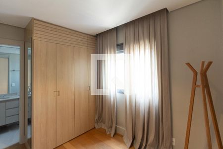 Suíte 1 de apartamento para alugar com 2 quartos, 81m² em Vila Olímpia, São Paulo