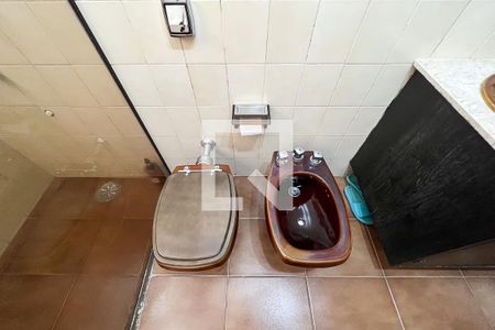 Casa à venda com 230m², 3 quartos e 3 vagasBanheiro do Quarto 1