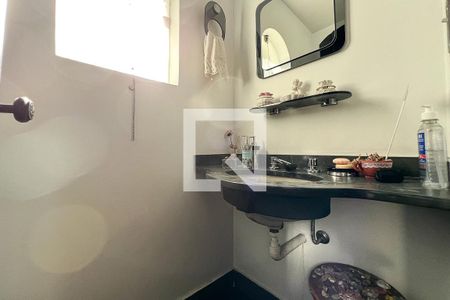 Casa à venda com 230m², 3 quartos e 3 vagasLavabo