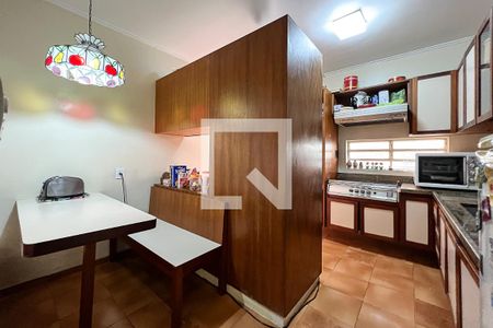 Casa à venda com 230m², 3 quartos e 3 vagasCopa