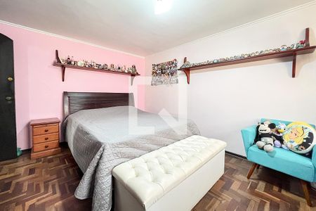 Casa à venda com 230m², 3 quartos e 3 vagasQuarto 1 - Suíte